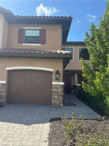15320 Lucenra St 102, Naples, Florida 34114