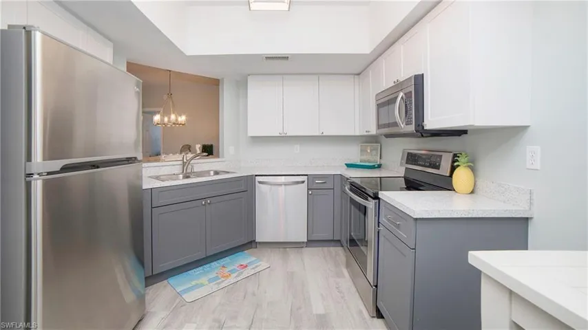 2671 Citrus Lake Dr # 202, Naples Fl 34109