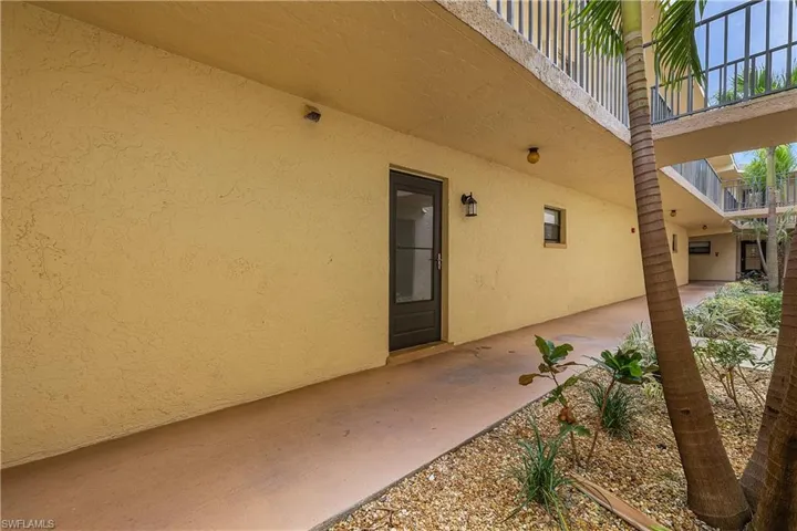 12501  Mc Gregor  BLVD, Fort Myers, FL 33919