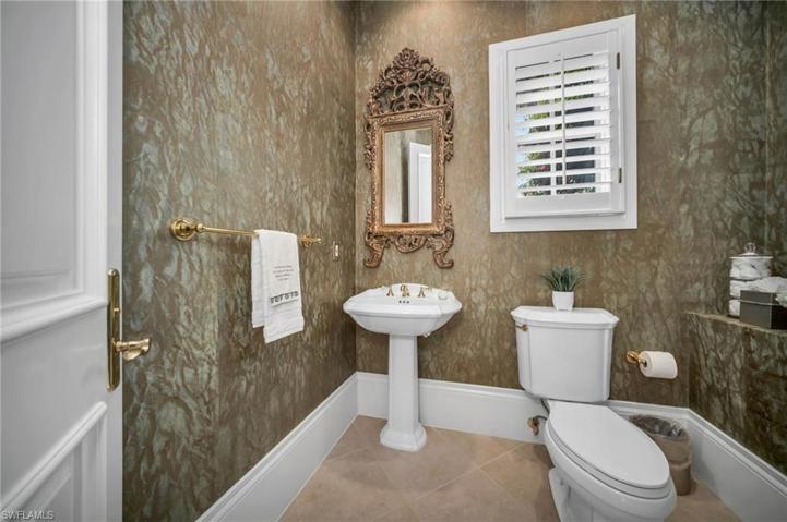 Guest Powder room