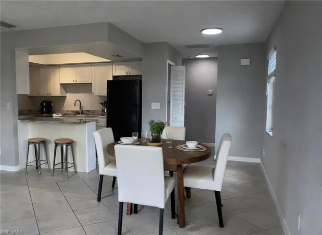 303 SW 3rd  PL, Cape Coral, FL 33991