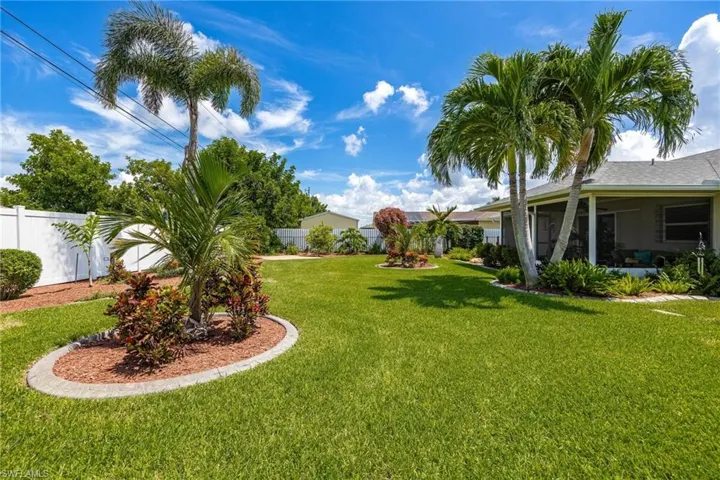 1113 Se 35th Ter, Cape Coral Fl 33904