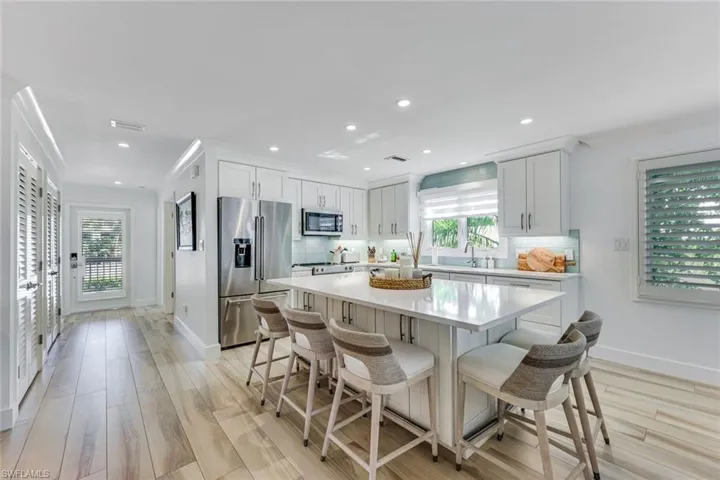 Large kitchen island seats 5.