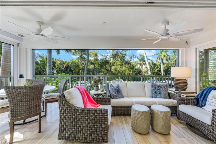 225 5th Ave S 104, Naples, Florida 34102