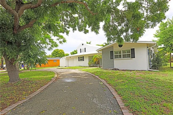 1353 Stadler Dr, Fort Myers, Florida 33901
