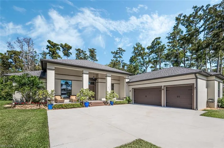 10171  Strike  LN, Bonita Springs, FL 34135