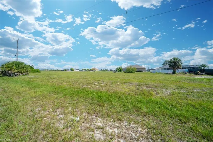 4119 Nw 37th St, Cape Coral, Florida 33993