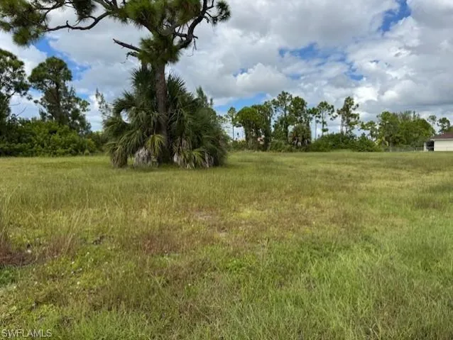 2426 Nw 18th Pl, Cape Coral, Florida 33993