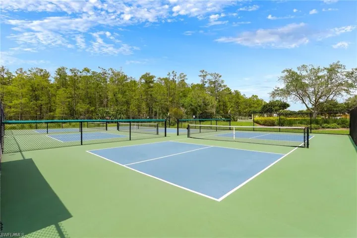 10534  Carena  CIR, Fort Myers, FL 33913
