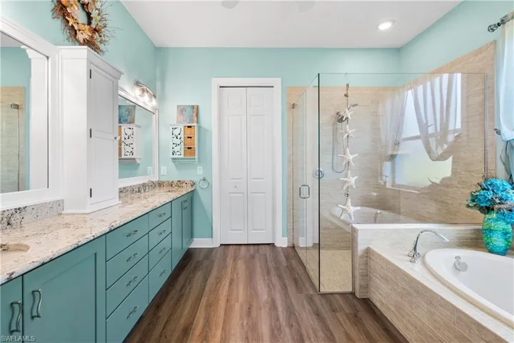10534  Carena  CIR, Fort Myers, FL 33913