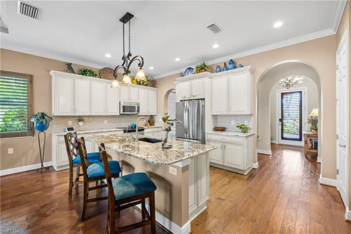 10534  Carena  CIR, Fort Myers, FL 33913