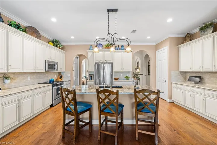 10534  Carena  CIR, Fort Myers, FL 33913