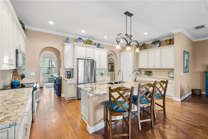 10534  Carena  CIR, Fort Myers, FL 33913