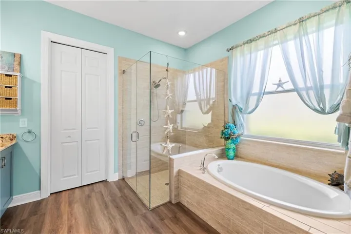 10534  Carena  CIR, Fort Myers, FL 33913
