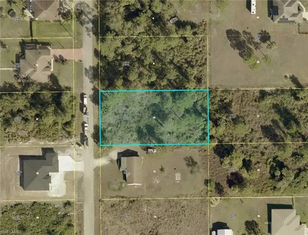 1106 Dixie Ave, Lehigh Acres, Florida 33972
