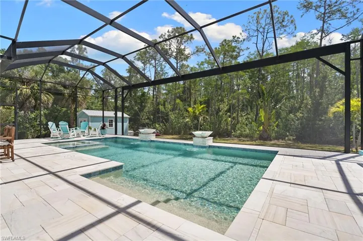 NEW (2022) heated saltwater pool and spa with water features