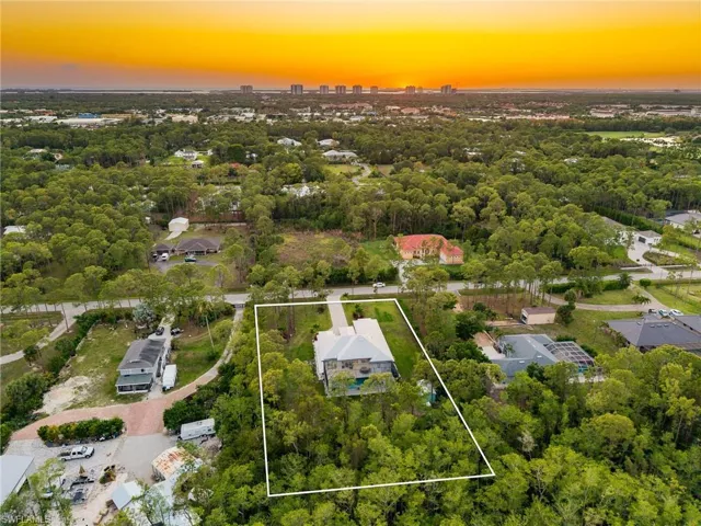 No HOA fees or rental restrictions! Peaceful living in a central location with easy access to US-41, Imperial Pkwy & I-75.