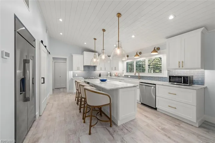 4775 Rue Helene, Sanibel, Florida 33957