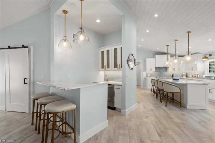 4775 Rue Helene, Sanibel, Florida 33957