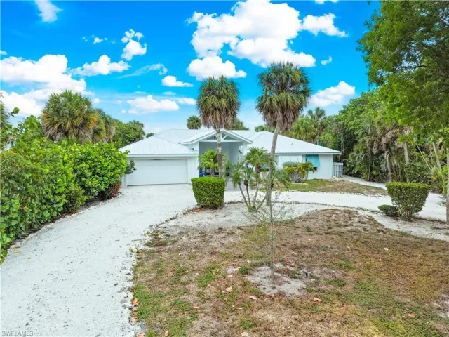 4775 Rue Helene, Sanibel, Florida 33957