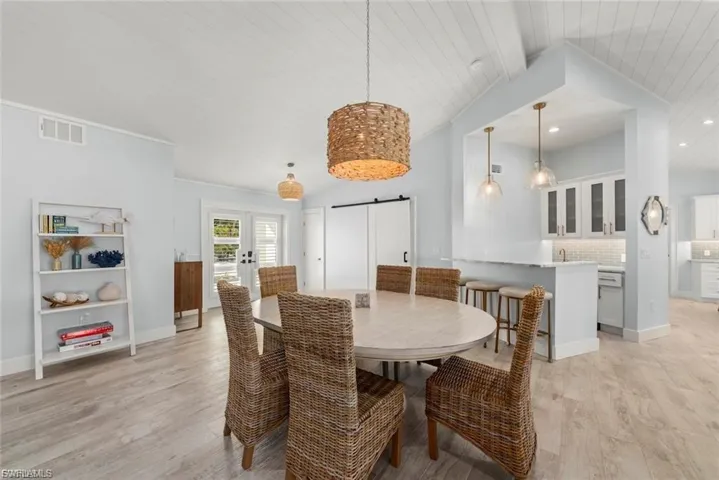4775 Rue Helene, Sanibel, Florida 33957