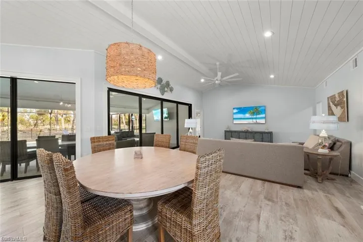 4775 Rue Helene, Sanibel, Florida 33957
