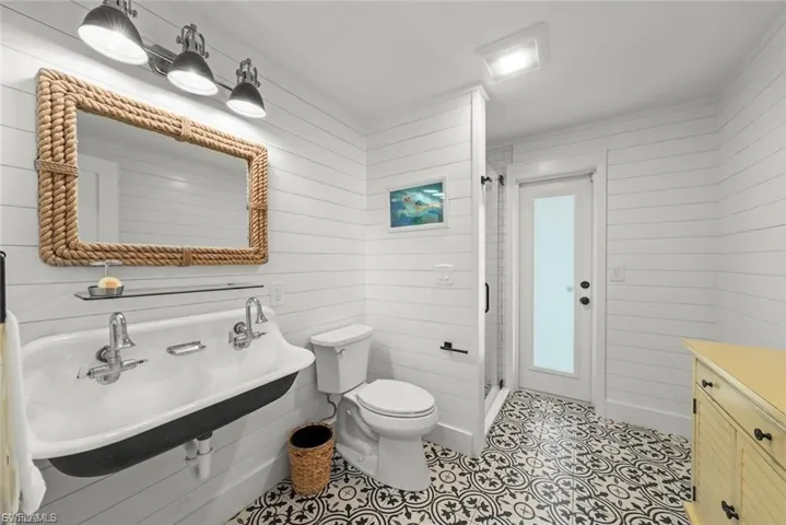 4775 Rue Helene, Sanibel, Florida 33957