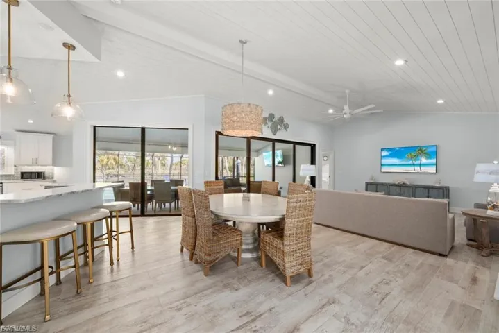 4775 Rue Helene, Sanibel, Florida 33957