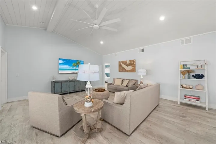 4775 Rue Helene, Sanibel, Florida 33957