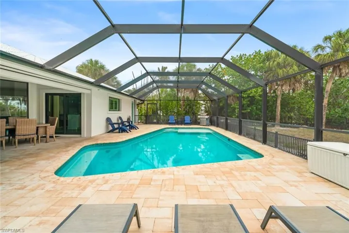 4775 Rue Helene, Sanibel, Florida 33957