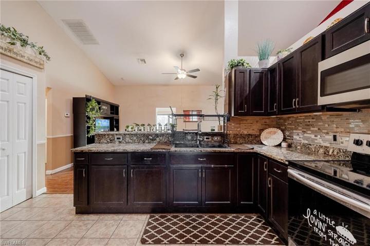 717  Fleming S AVE, Lehigh Acres, FL 33974