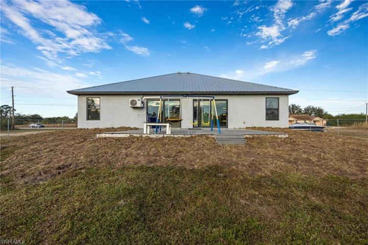 717  Fleming S AVE, Lehigh Acres, FL 33974