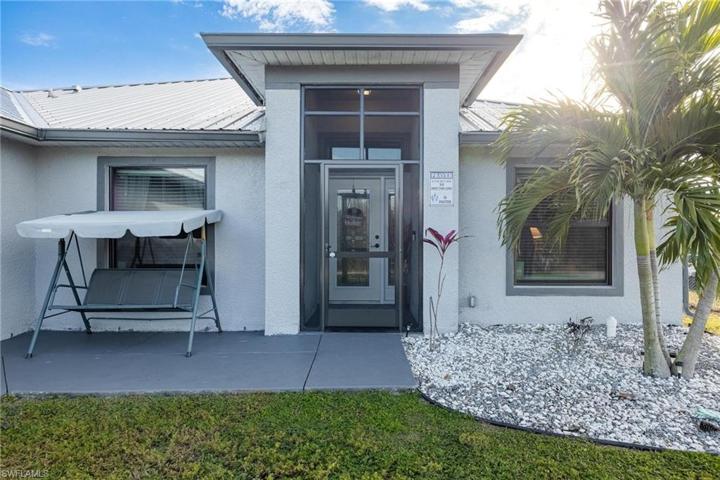 717  Fleming S AVE, Lehigh Acres, FL 33974