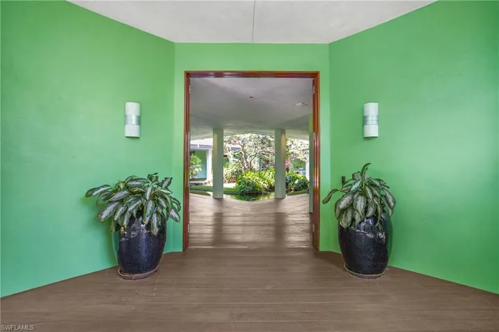 132 North ST, NAPLES FL 34108