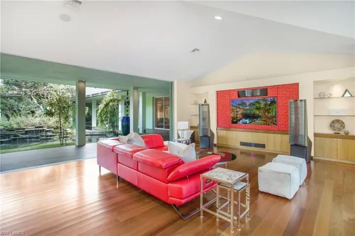 132 North ST, NAPLES FL 34108