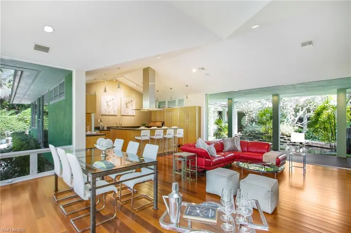 132 North ST, NAPLES FL 34108