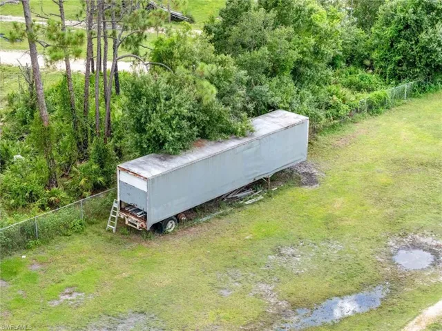 Box storage trailer