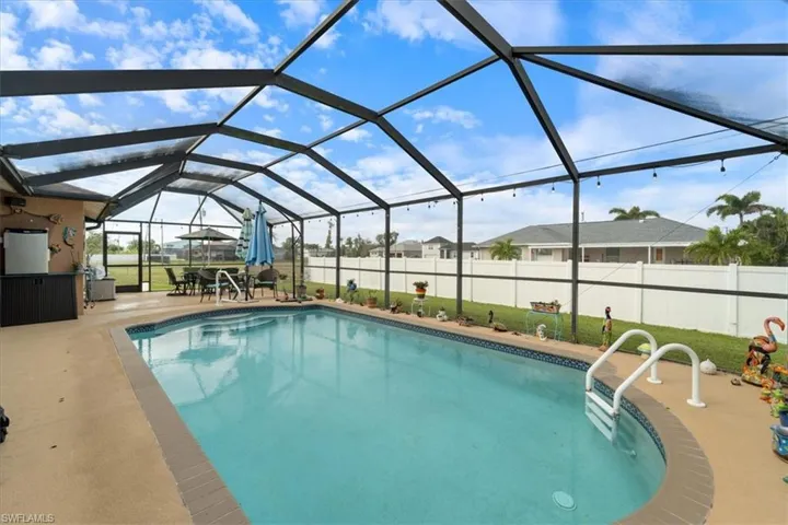 2930 SW 4th  AVE, Cape Coral, FL 33914