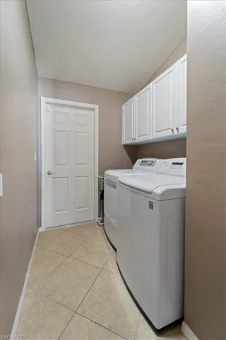 2930 SW 4th  AVE, Cape Coral, FL 33914