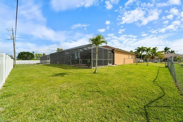 2930 SW 4th  AVE, Cape Coral, FL 33914