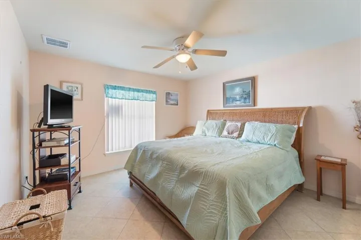 2930 SW 4th  AVE, Cape Coral, FL 33914