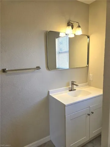 2222/2224  Virginia  AVE, Fort Myers, FL 33905
