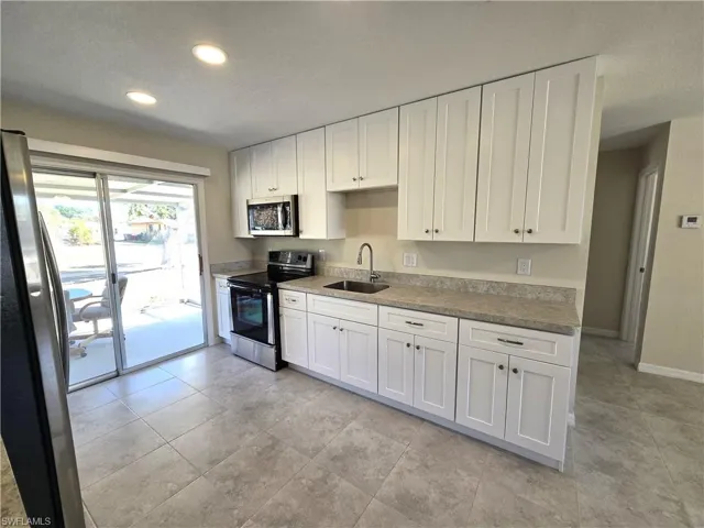 2222/2224  Virginia  AVE, Fort Myers, FL 33905