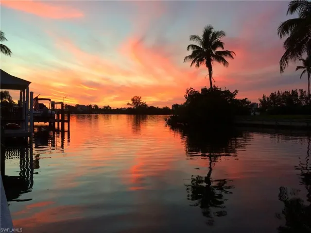 Explore the back bay and gulf waters all from your own dock-bat rentals available at nearby marinas.