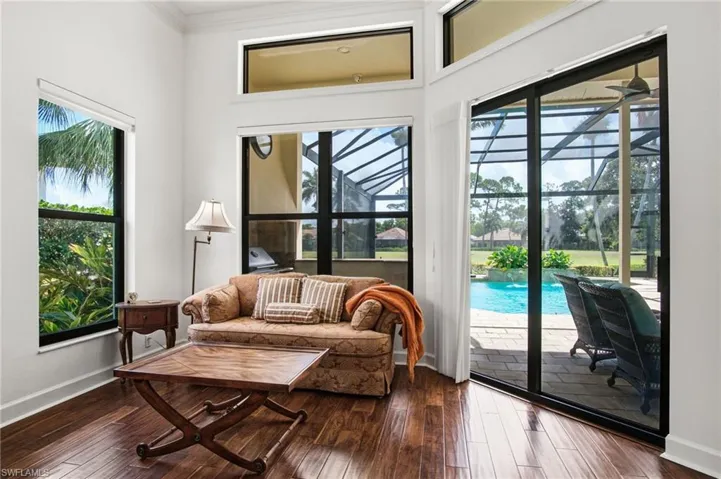 212 Cheshire Way, Naples, Florida 34110