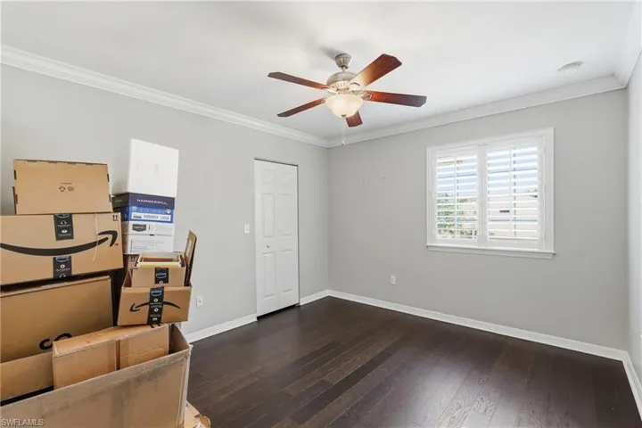 1517 Birdie Dr, Naples, Florida 34120