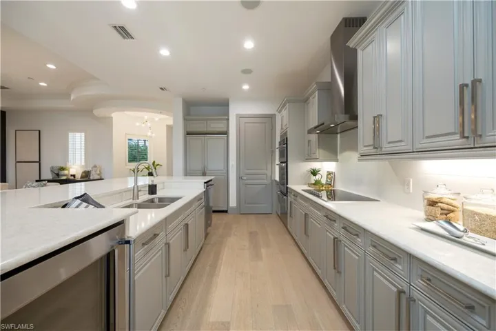 16653 Toscana Cir 704, Naples, Florida 34110
