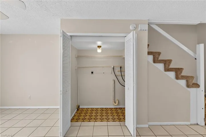 4641 SW Santa Barbara  PL, Cape Coral, FL 33914