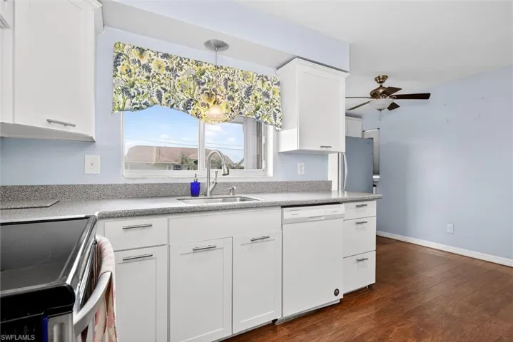 1421 Se 31st St, Cape Coral, Florida 33904