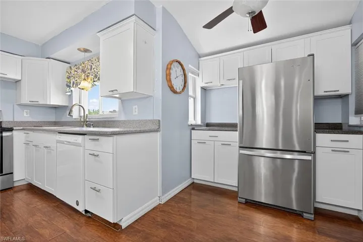 1421 Se 31st St, Cape Coral, Florida 33904